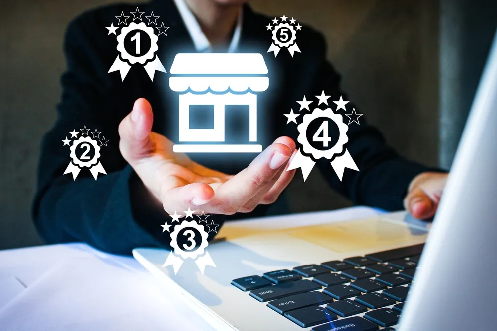 飲食上場企業 総合ランキング（売上高・平均年収・時価総額）