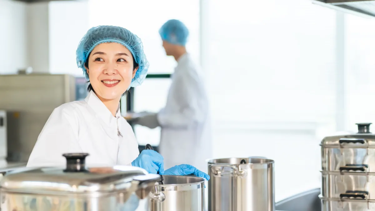 キッチンスタッフ（調理・調理補助）