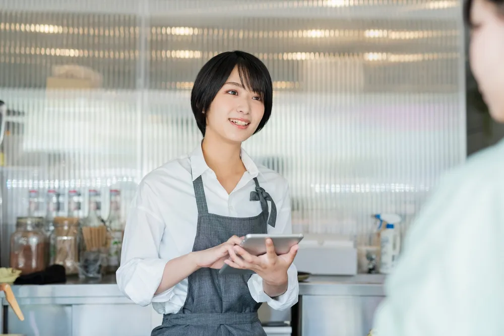 外食業界平均との比較｜サイゼリヤ店長の相対的な位置づけ