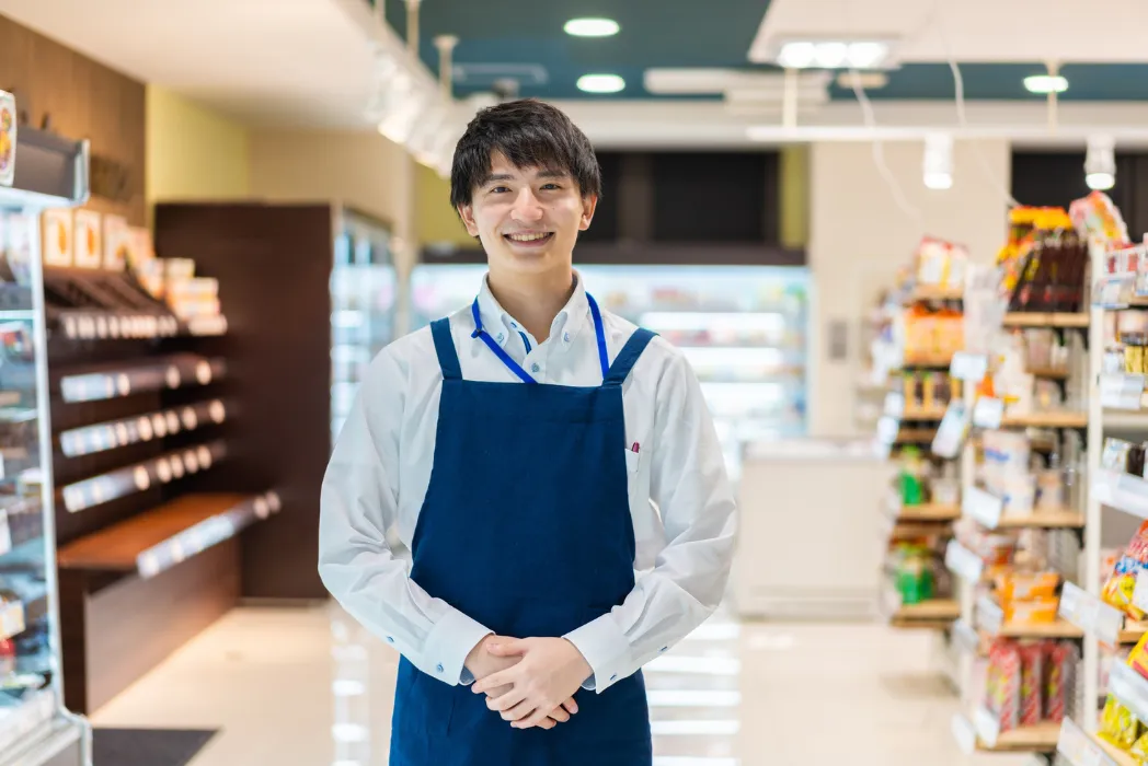 コンビニエリアマネージャー（SV）の平均年収と役職別・大手チェーン別の給料相場